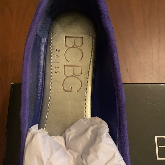BCBG Paris Genuine Leather Soft Leather Flats, Sz. 6M - NIB - Picture 5 of 5